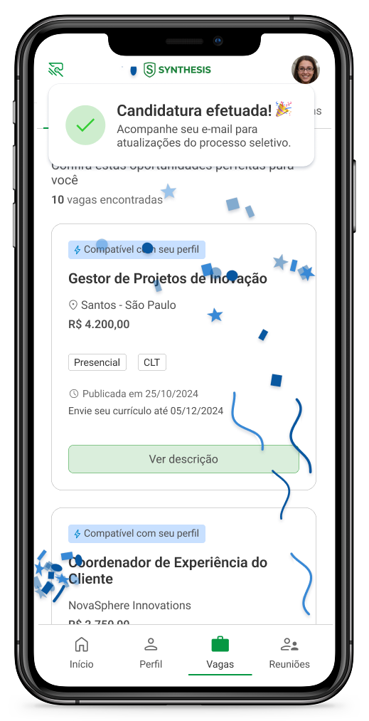Mockup do aplicativo Recrutei mostrando o fluxo de candidatura do case study Alt Design